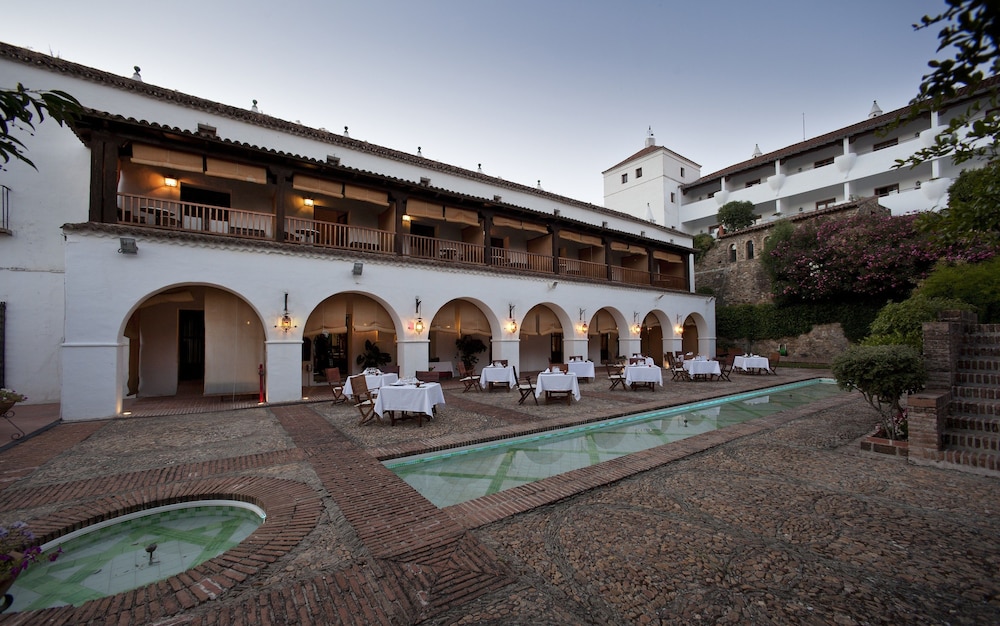Parador de Guadalupe 40/50