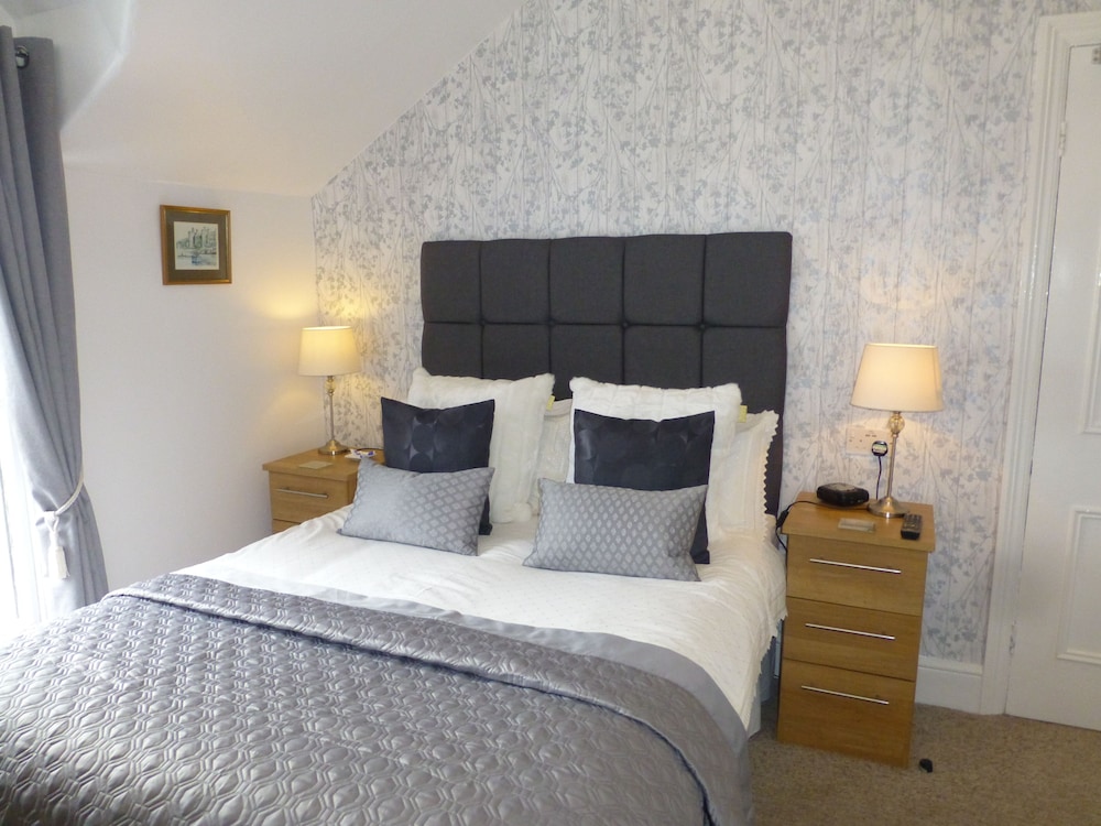 Bryn Derwen Guest House 23/60