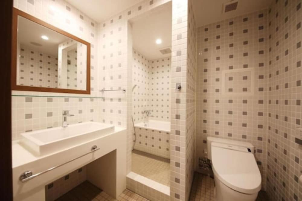 Toho Hotel Zonk Hakata 42/48