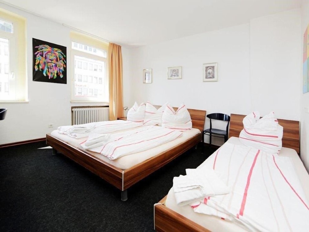 Hotel Goldener Hahn 9/31