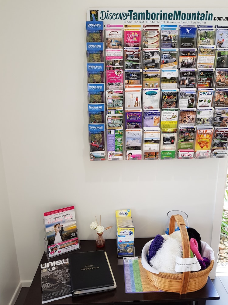 Camelot Boutique Accommodations 25/54