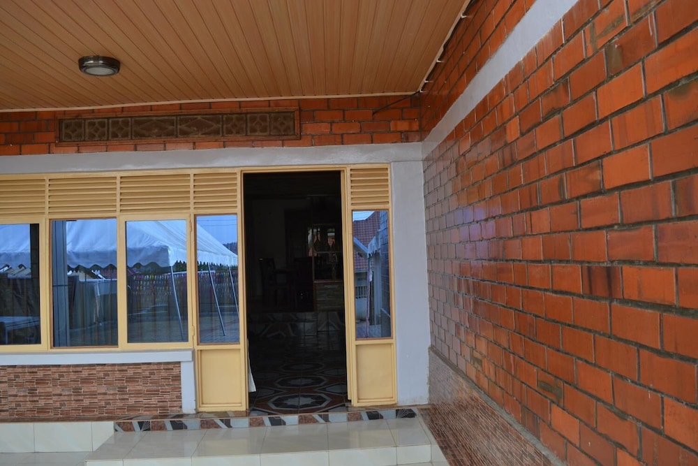 Keva Guest House 30/38
