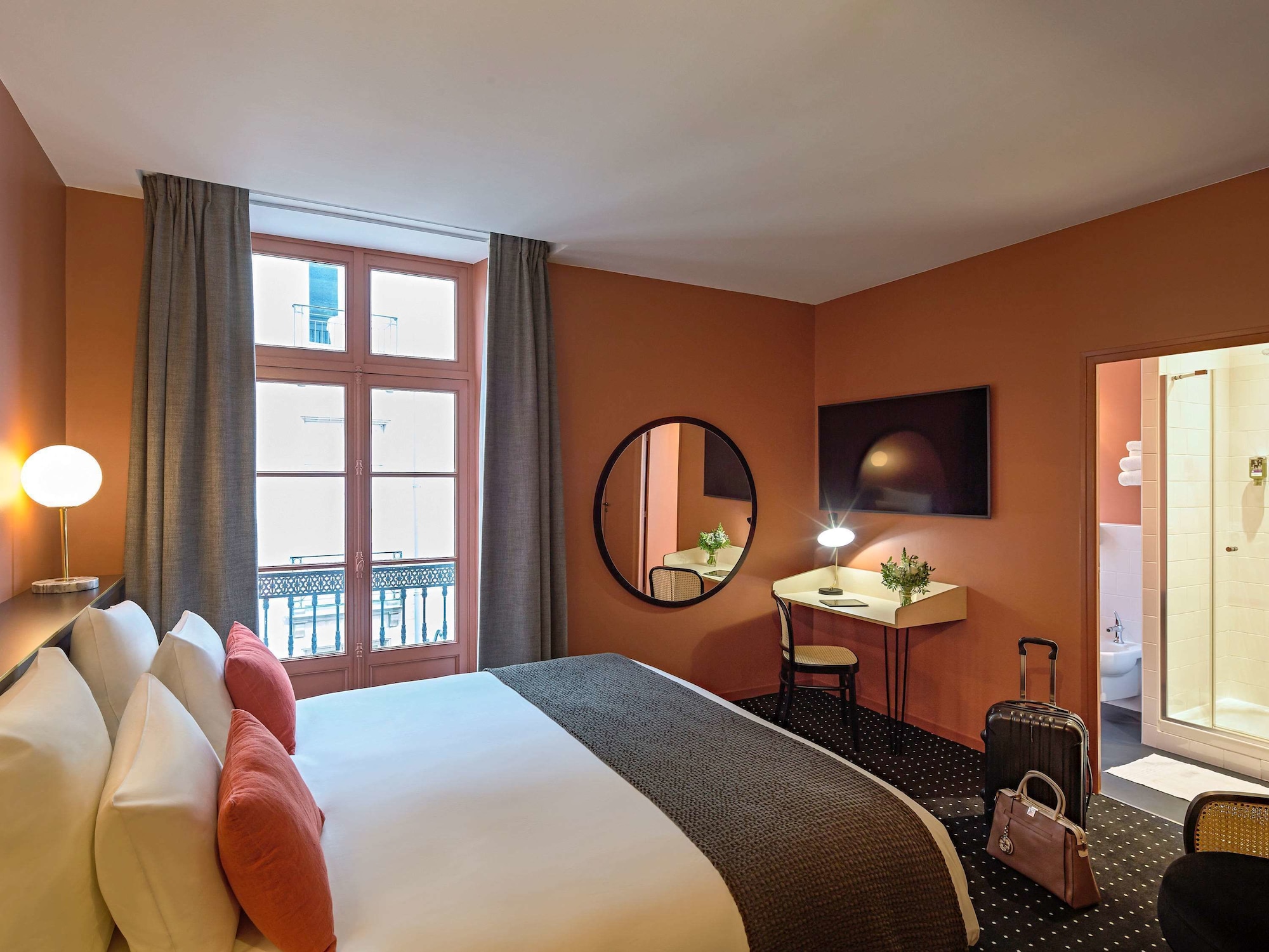 SUPERIOR, DOUBLE BED