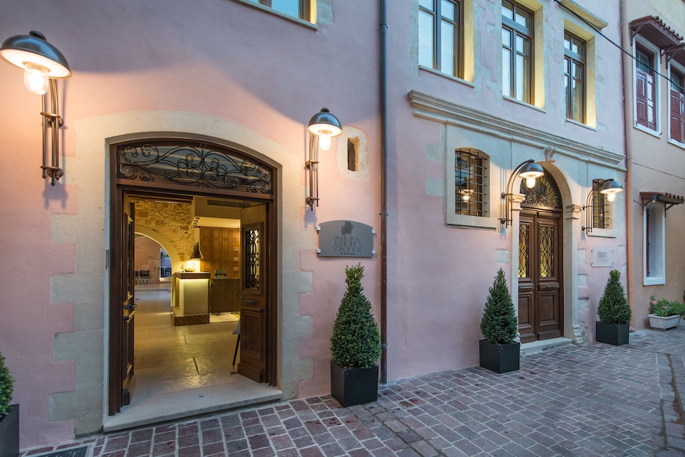 Serenissima Boutique Hotel 4/71