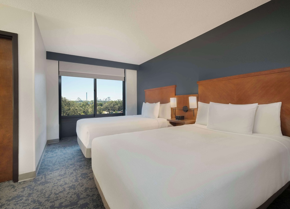 Hyatt Place Lakeland Center 16/63