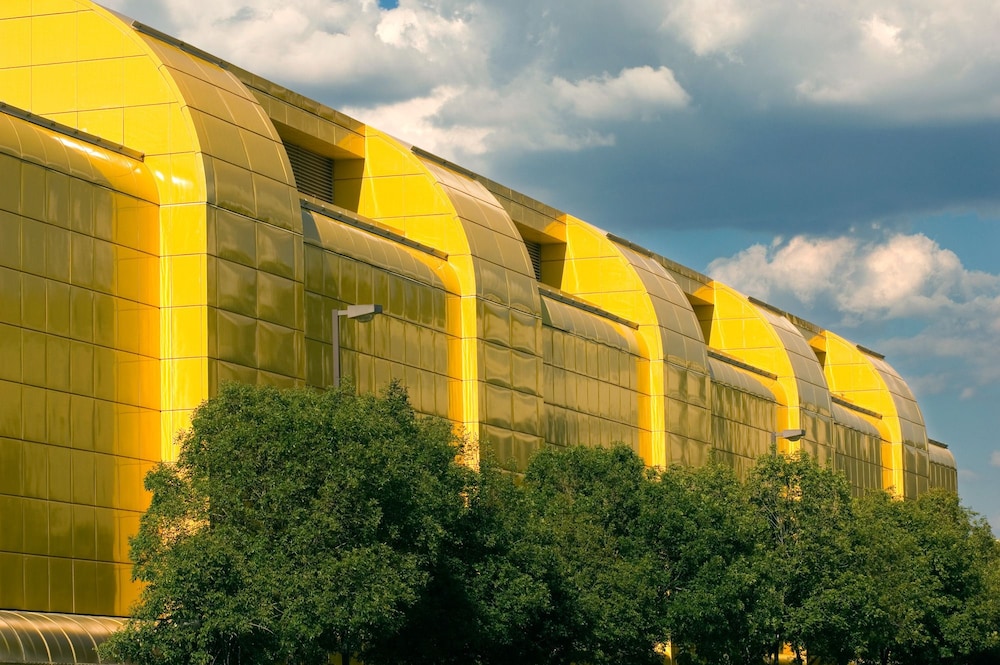 University of Alberta - Guest Accommodation 4/45