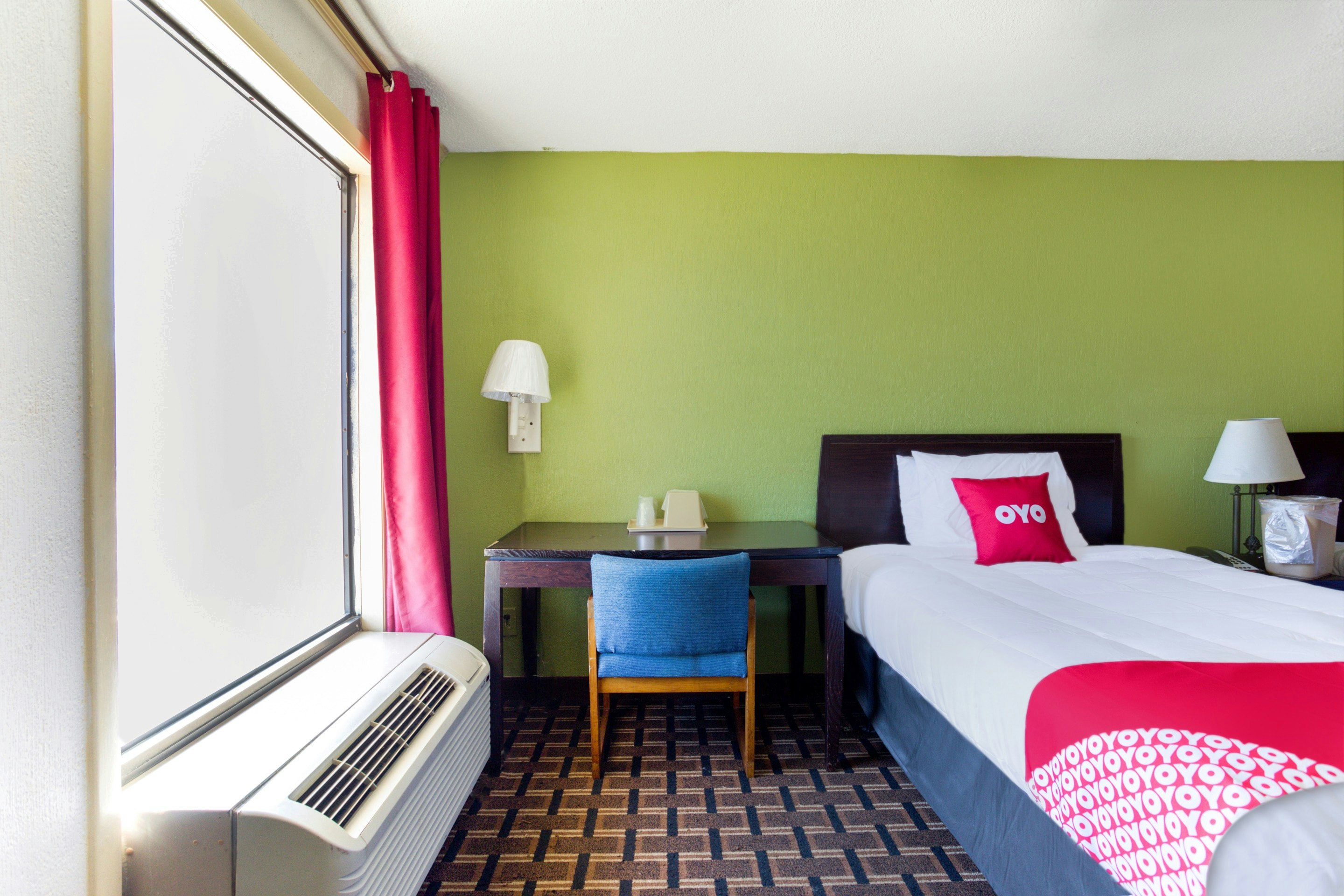 OYO Hotel Pensacola I-10 & Hwy 29 10/39