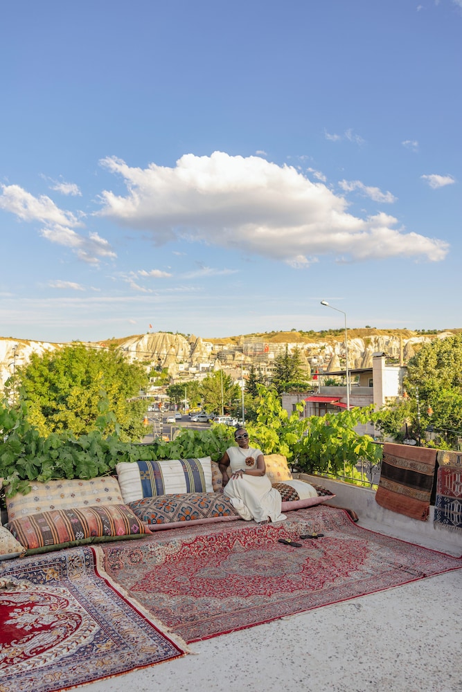 Cave Hotel Saksagan 37/48