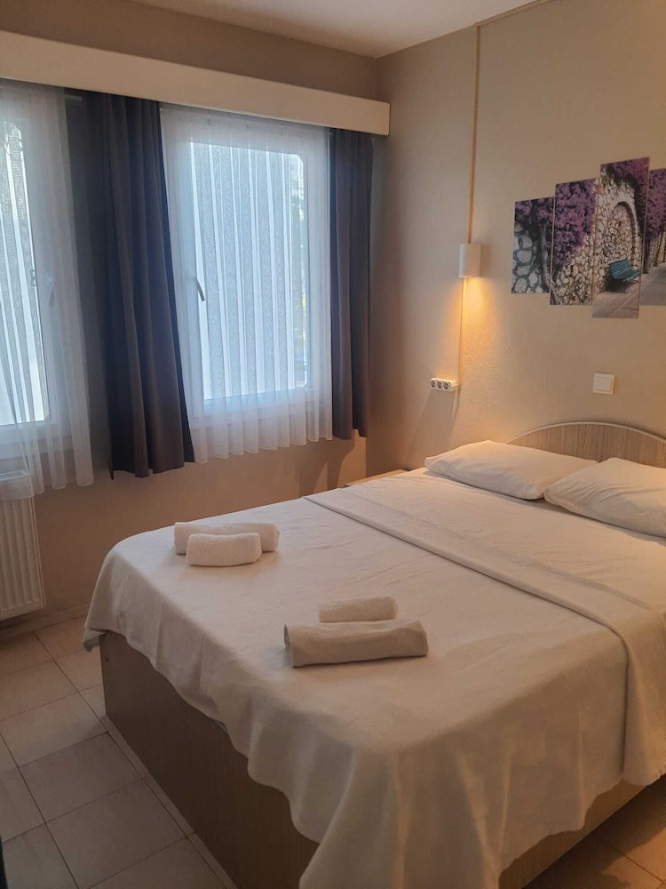 Koz Marigold Suites and Apartments 15/46
