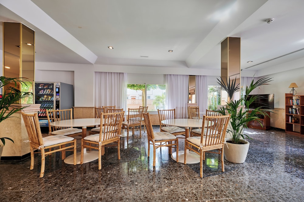 Hotel ROC Oberoy Adults Only +16 46/64