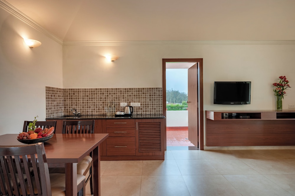 Sterling Ooty Fern Hill 6/50