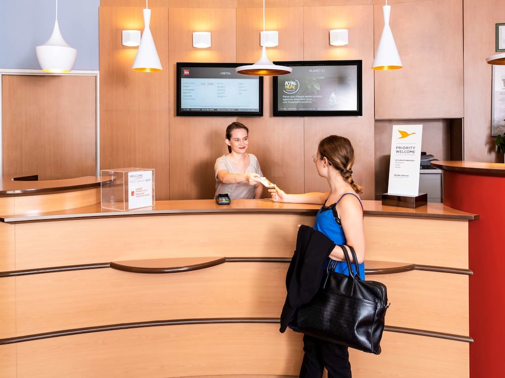 Ibis Creteil 6/68