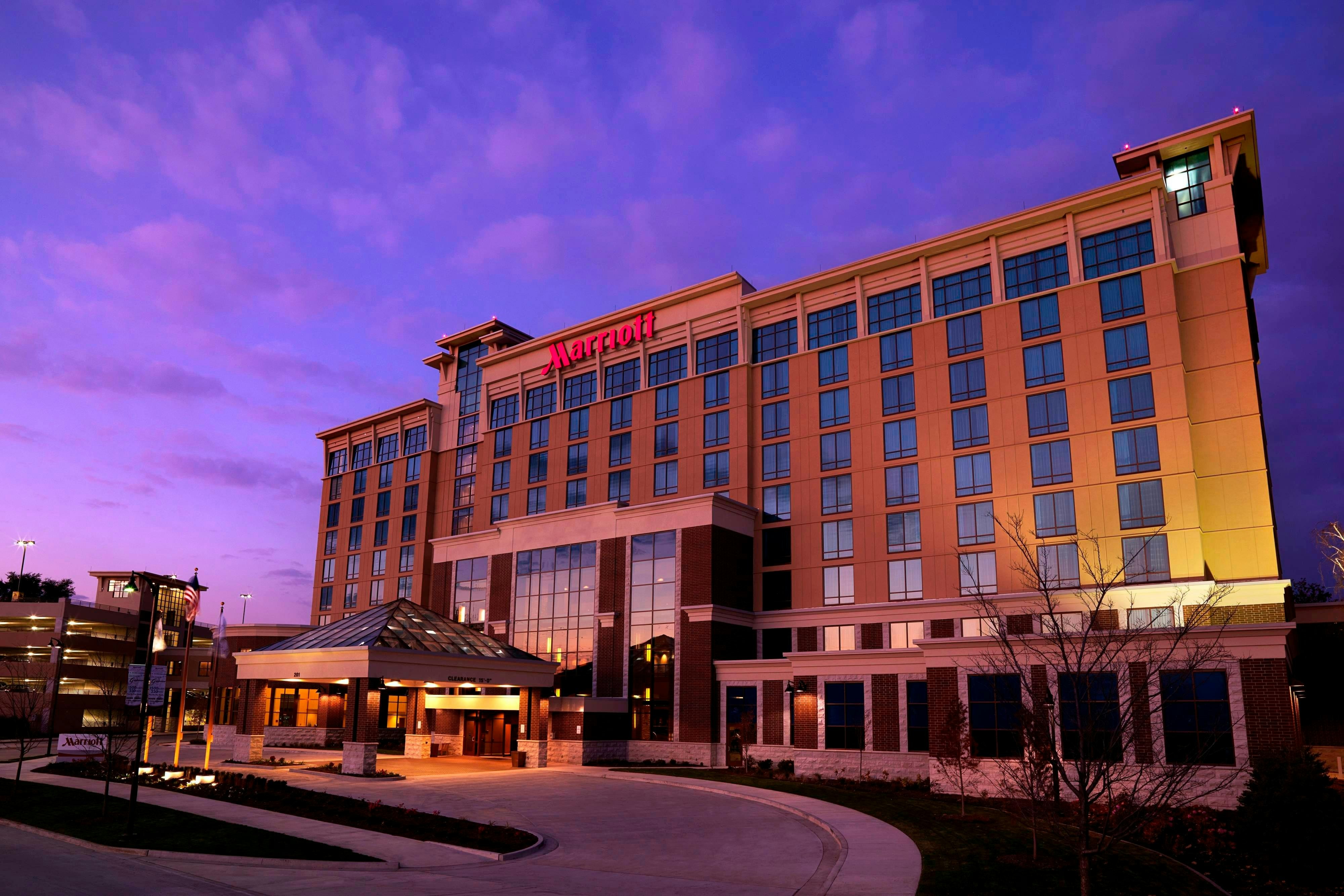 Bloomington Normal Marriott Hotel Conference Center 1/3
