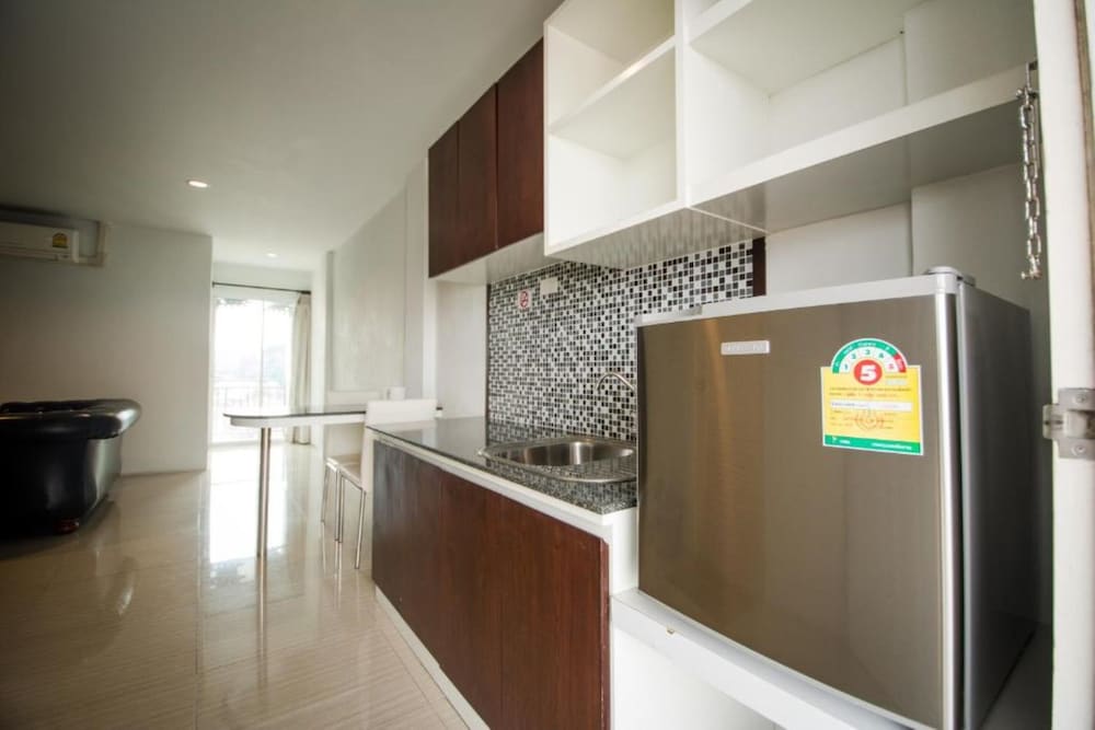 Inn Kham Apartment 8/47