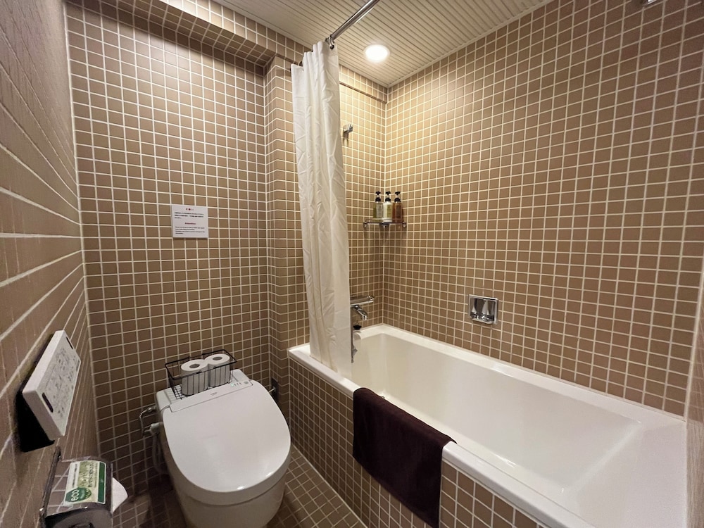 Sutton Place Hotel Ueno 20/22