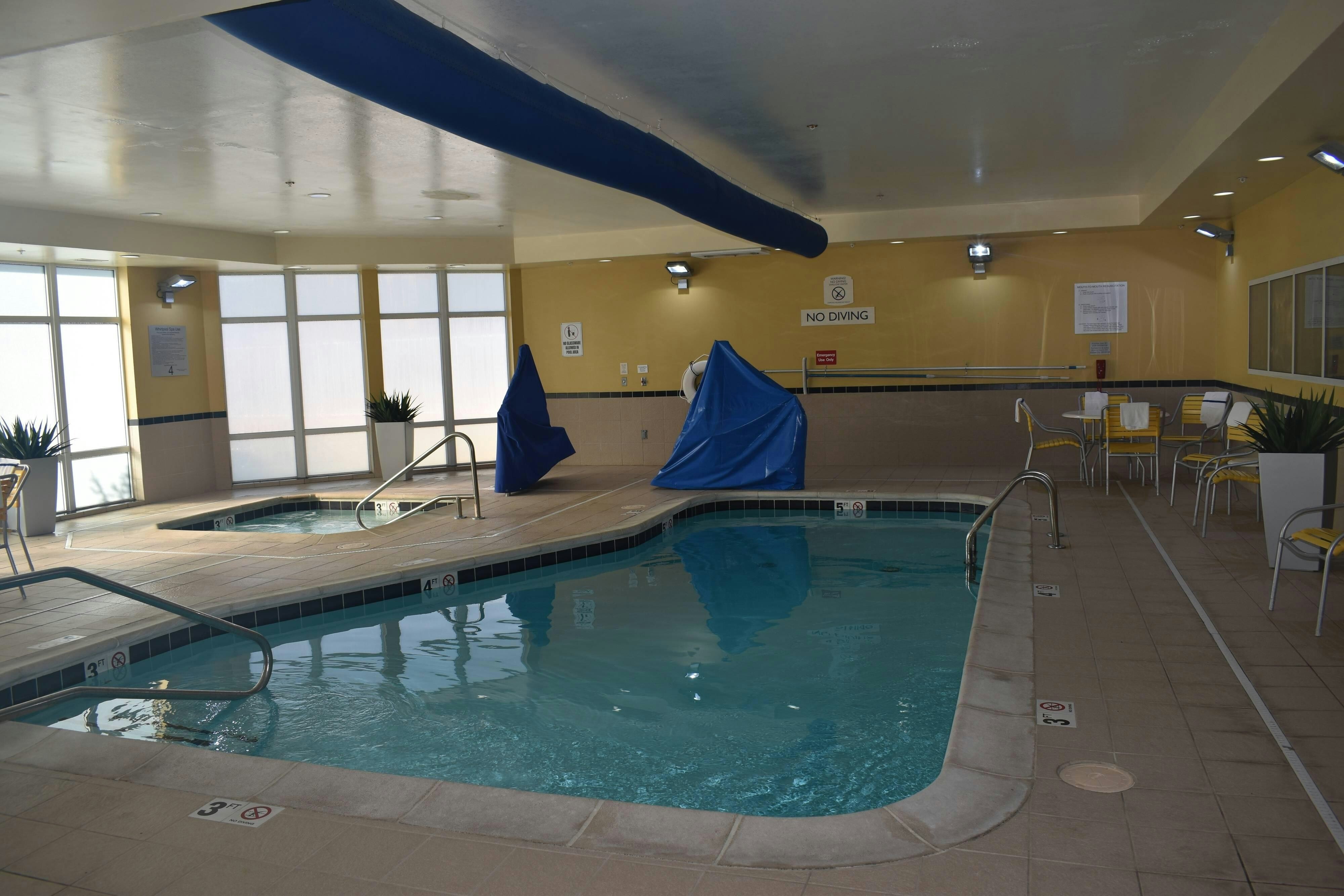 Fairfield Inn Suites Kansas City Liberty 13/40