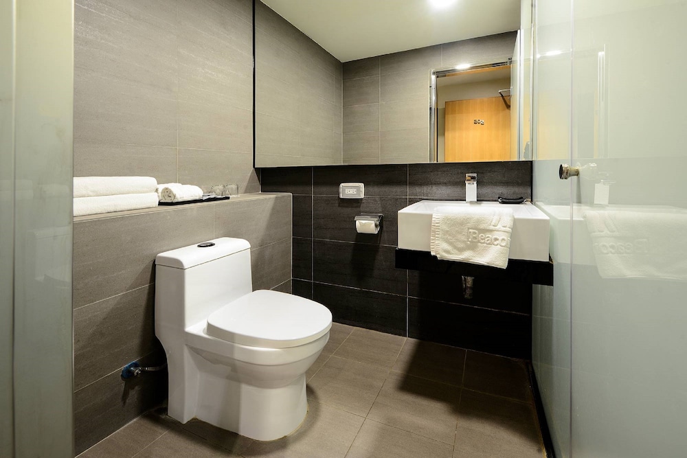 Beacon Hotel 21/69