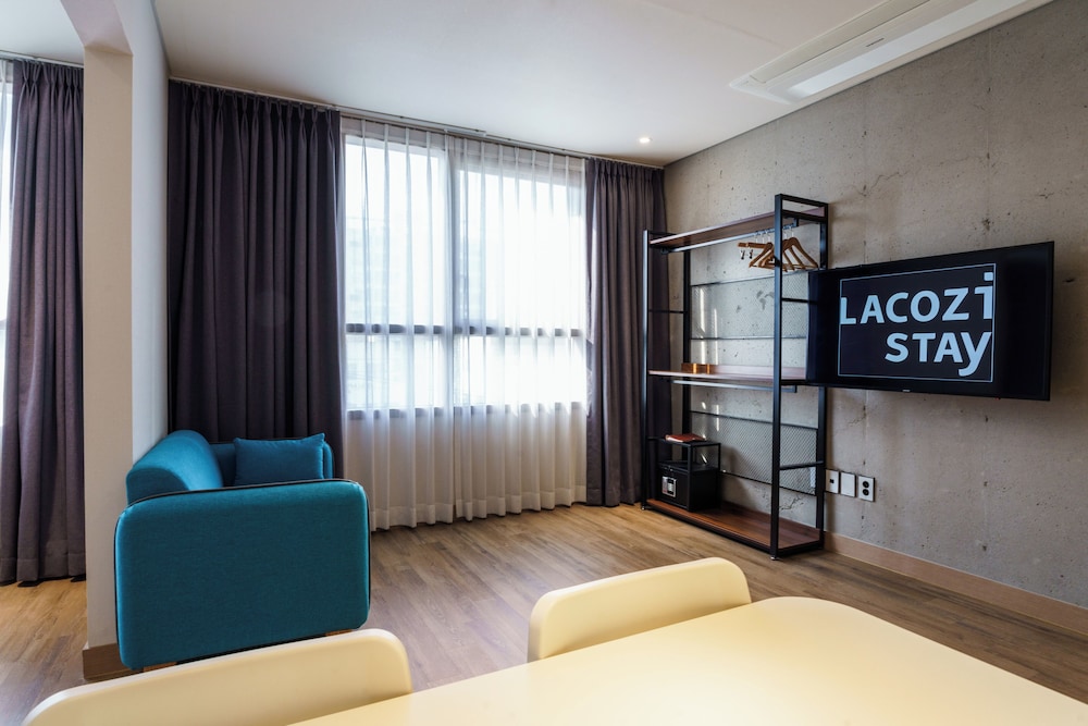 LACOZI STAY 37/53