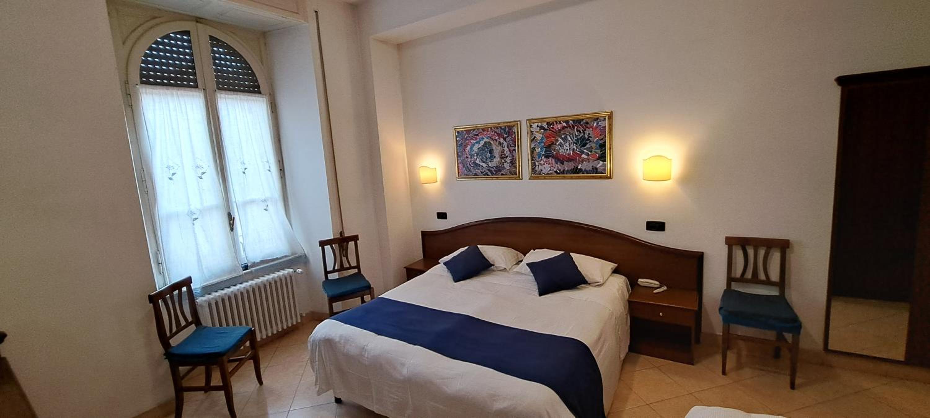 Hotel Bonazzi 18/40