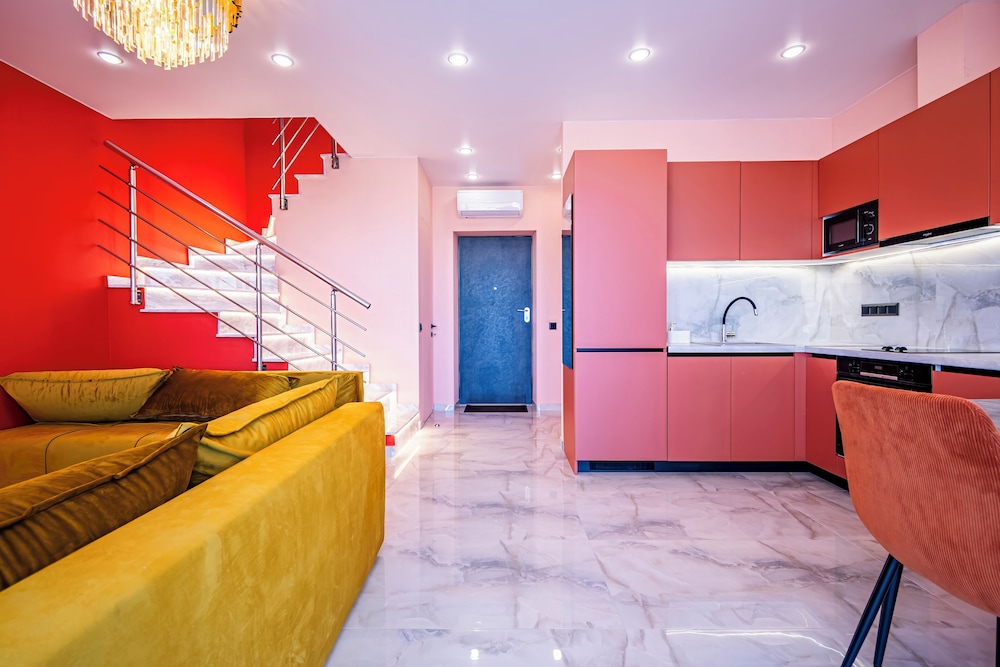 Continent Villas 11/64