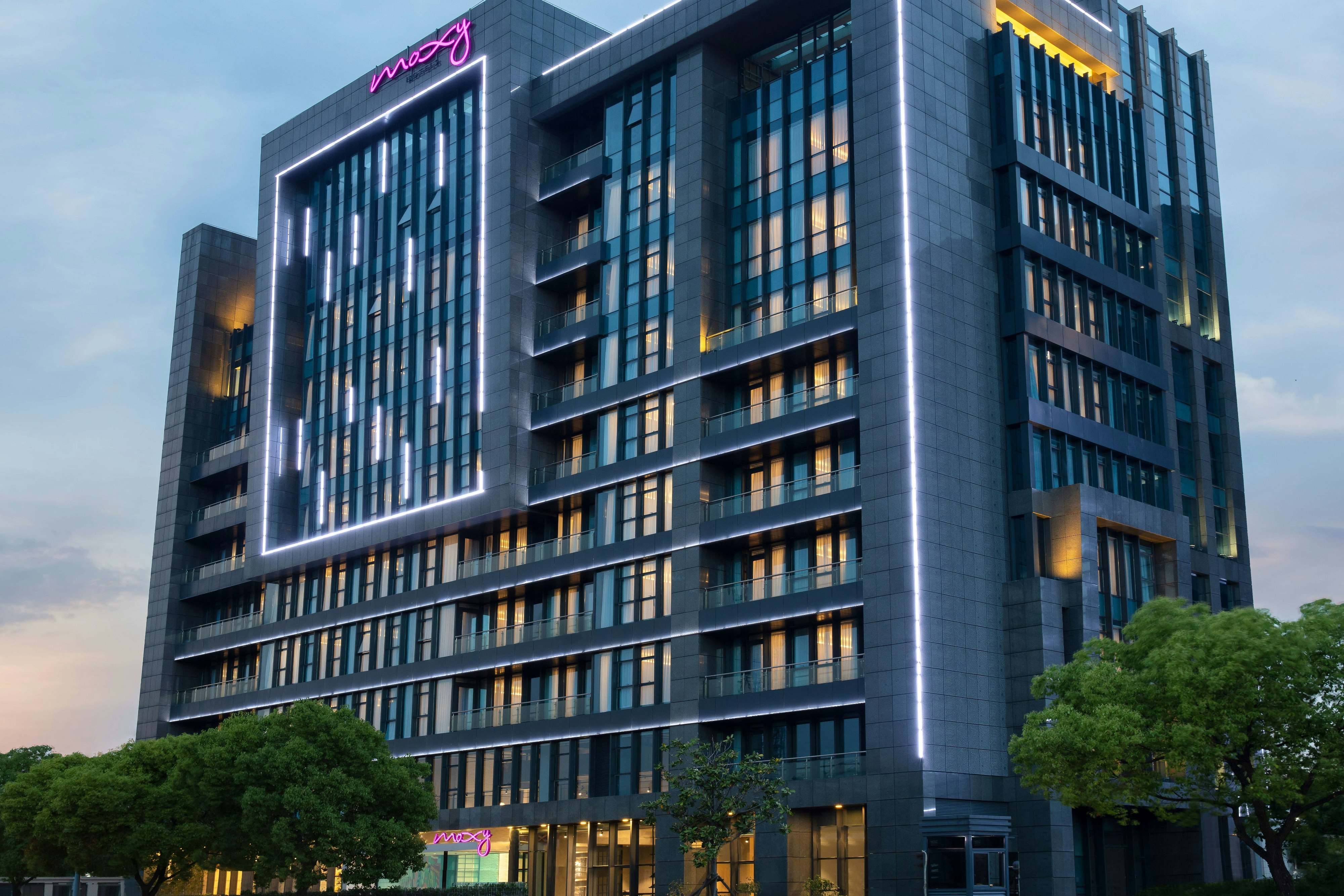 Moxy Shanghai Hongqiao NECC 1/12