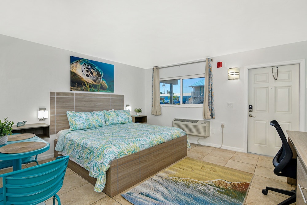 Latitude 26 Waterfront Resort & Marina 24/66