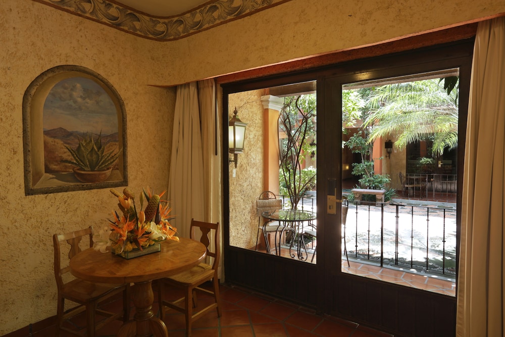 Hosteria Las Quintas Hotel and Spa 59/69