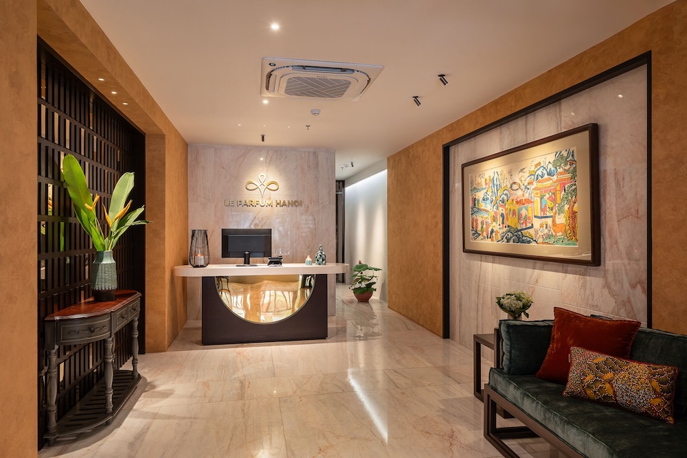 Le Parfum Apartment & Hotel 6/50