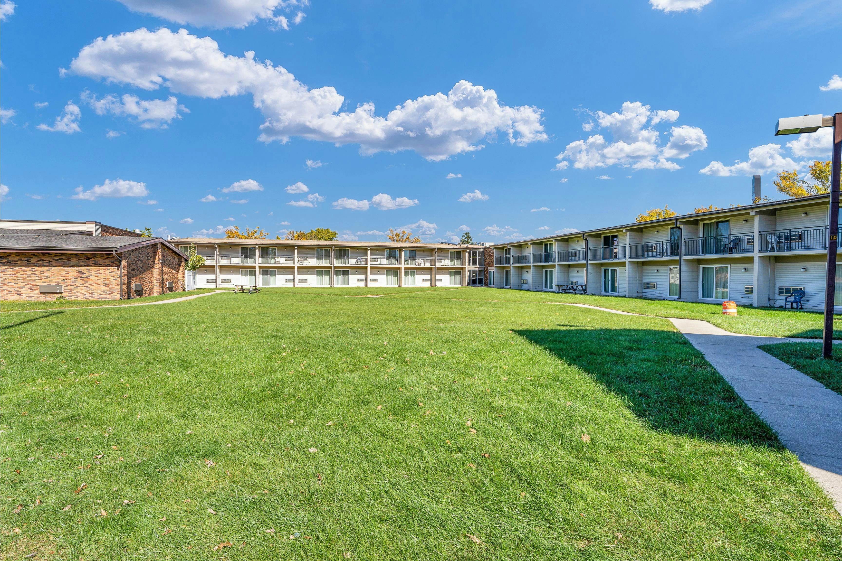 Red Lion Inn & Suites Urbana 54/60