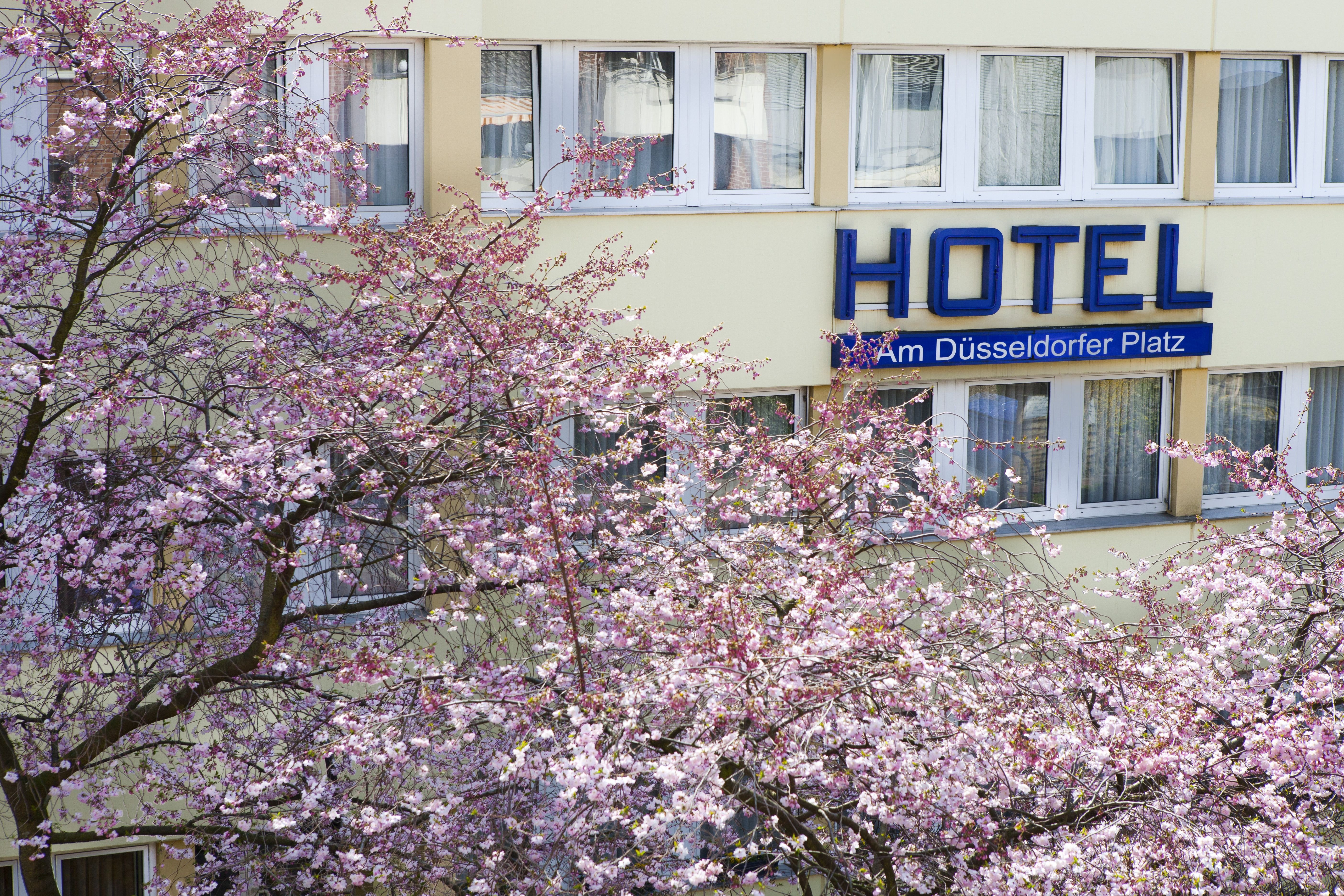 Hotel Am Dusseldorfer Platz 7/8