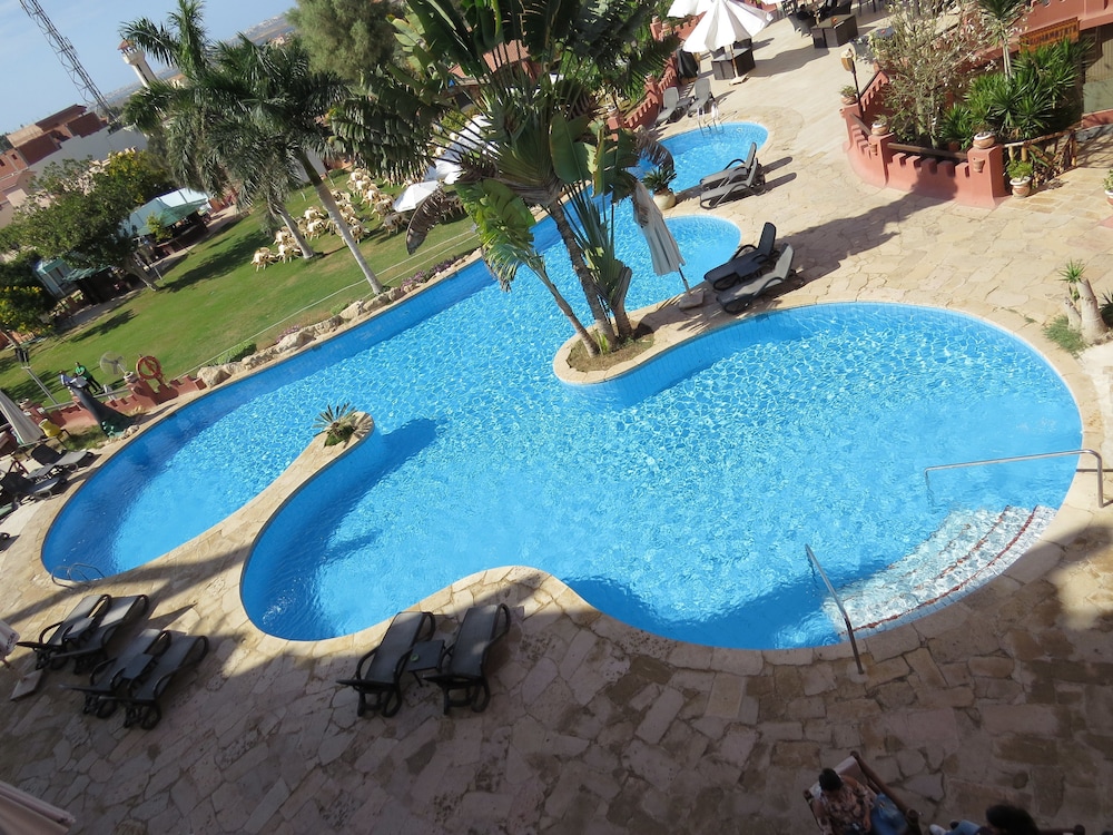 Africana Hotel & Spa 8/69