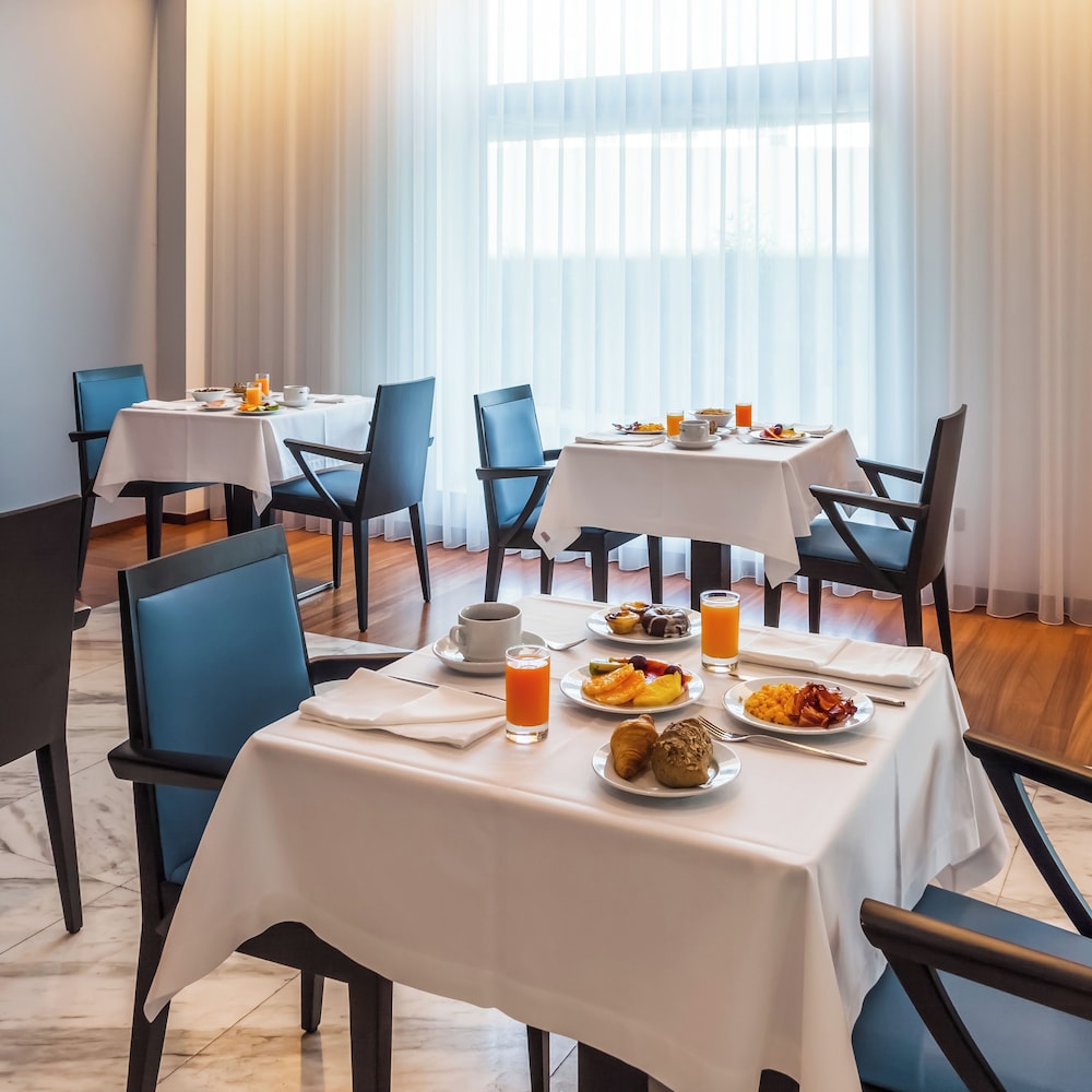 Opohotel Porto Aeroporto 26/48