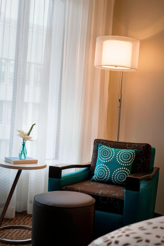 RENAISSANCE DENVER DOWNTOWN CITY CENTER HOTEL 34/56