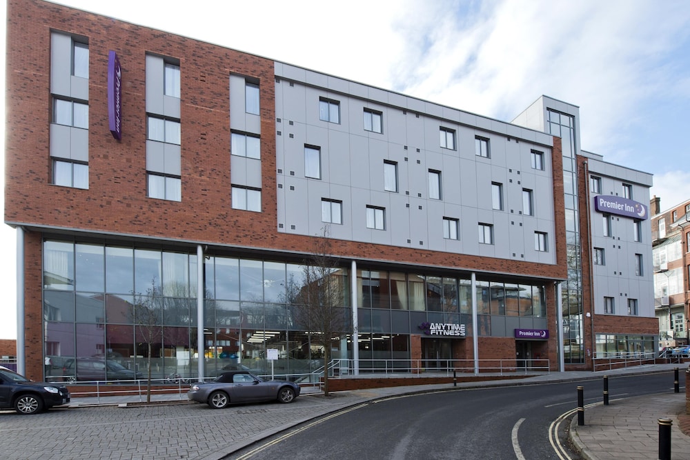Premier Inn Exeter City Centre hotel 37/40