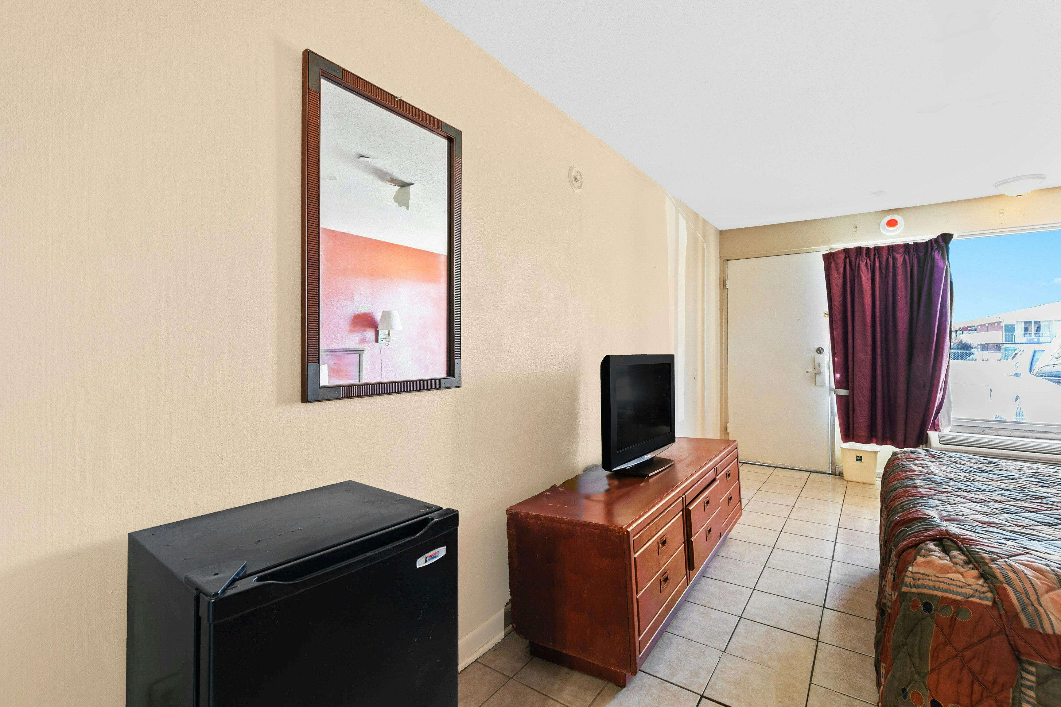 Luxury Inn By Hotel O Hattiesburg, MS 32/50