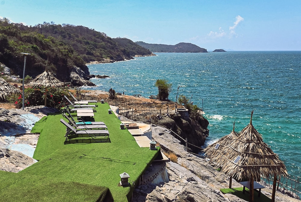 Paree Hut Resort Koh Sichang 36/43