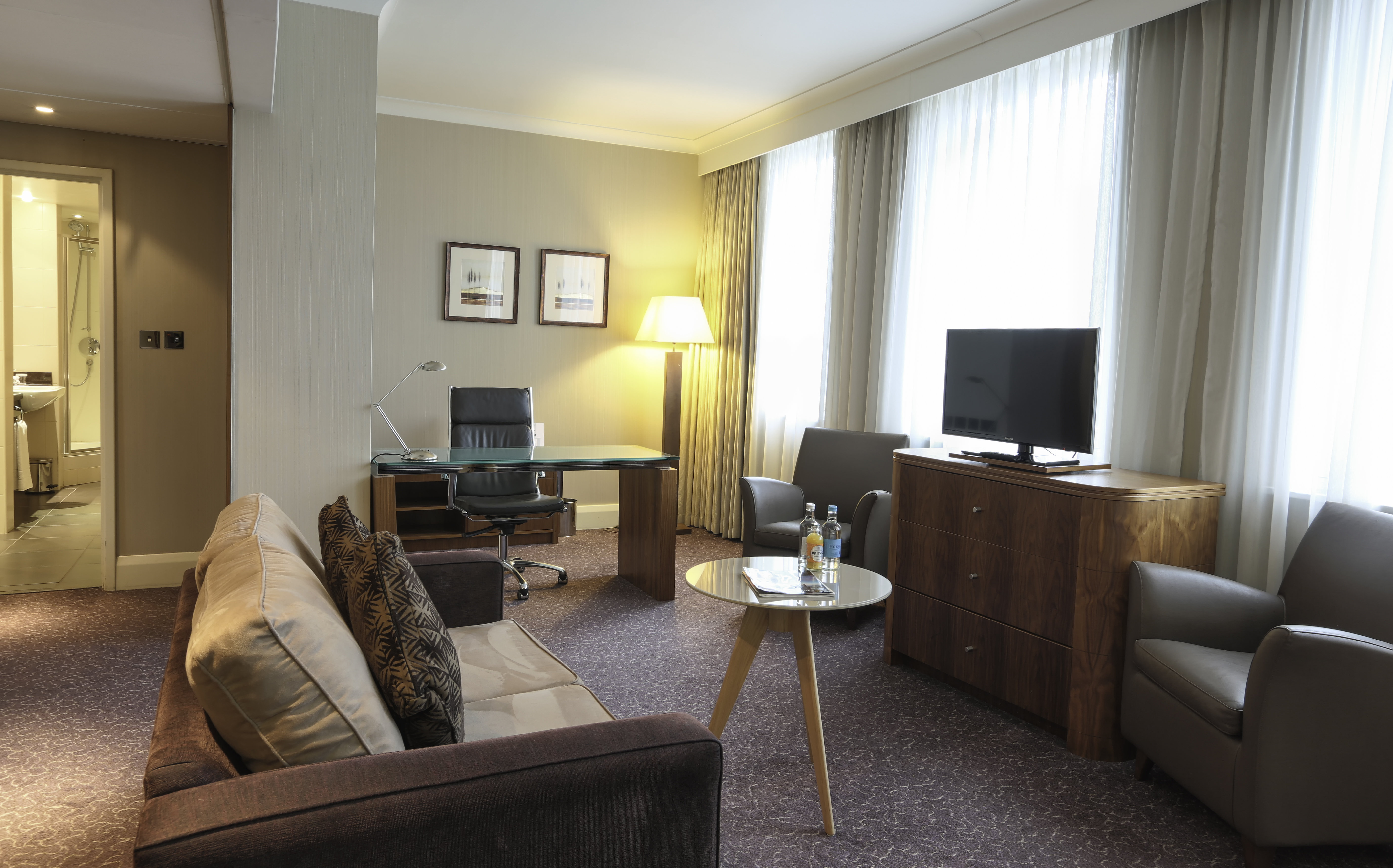 Crowne Plaza Ealing 51/76