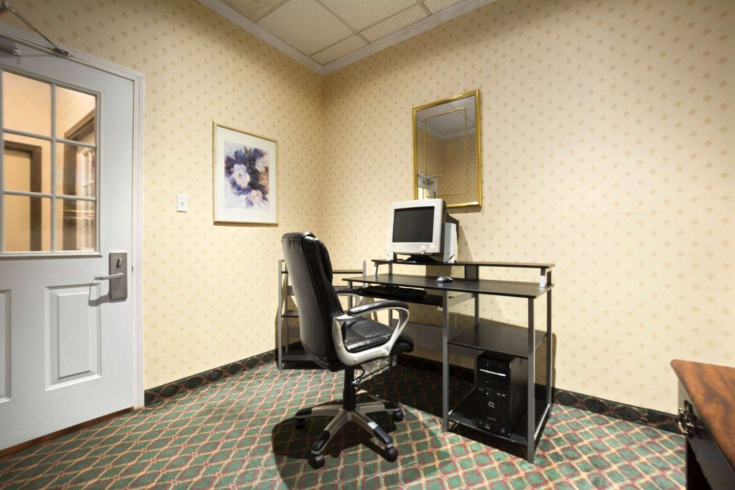 Days Inn by Wyndham Rome Downtown 14/19