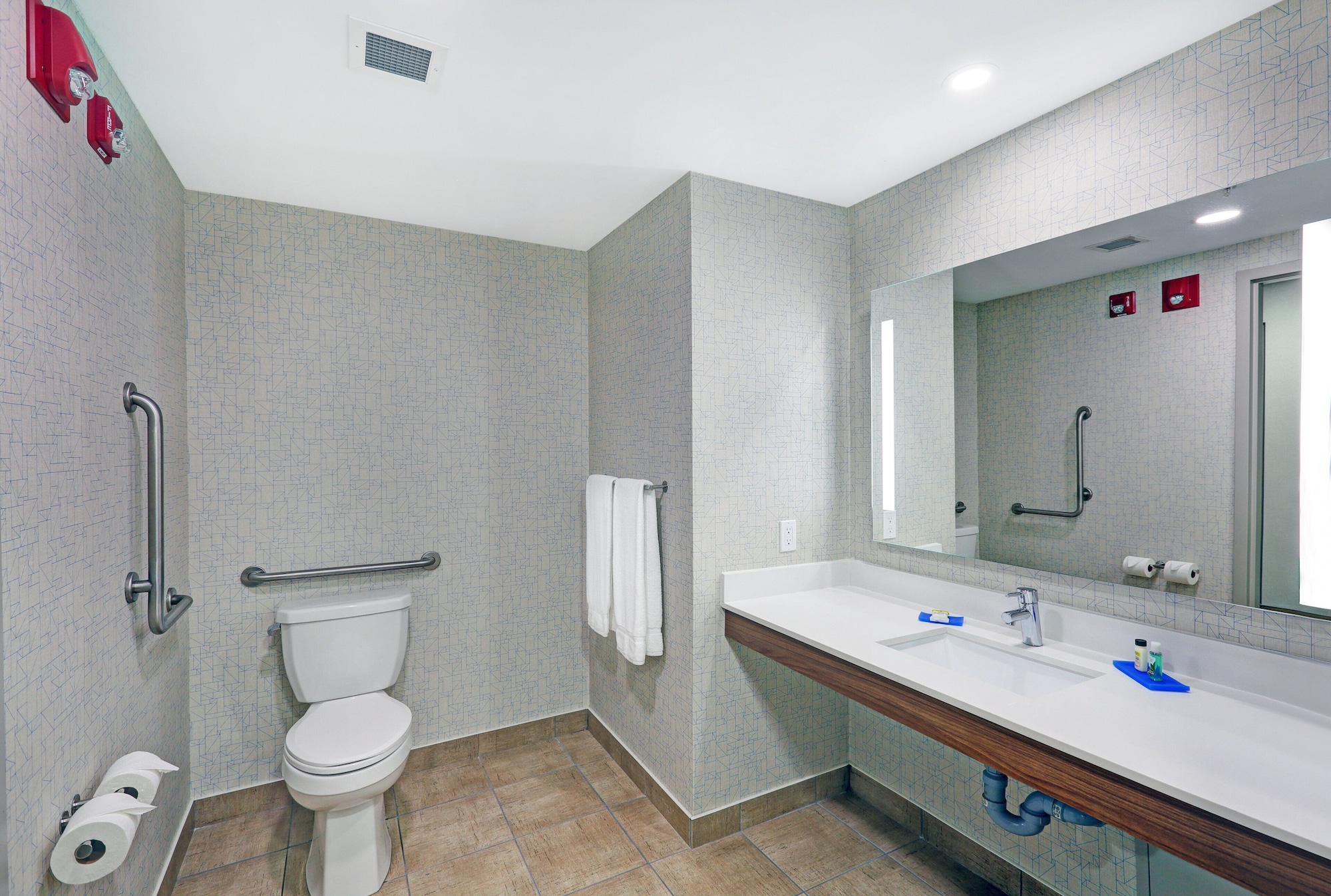 غرفة قياسية بسرير فردي، Holiday Inn Express Hotel Suites Woodstock South 3/5