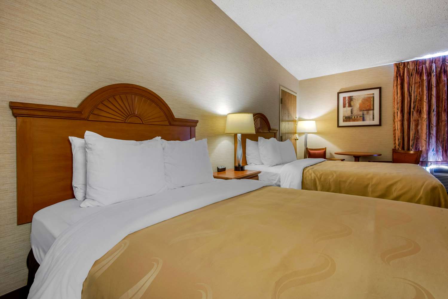 Quality Inn & Suites Mansfield 4/18