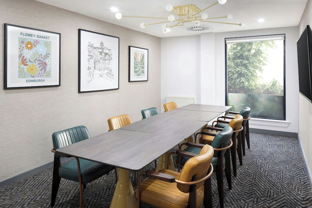 Four Points by Sheraton Edinburgh 49/56