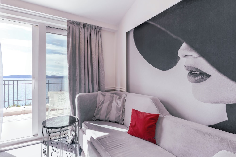 Grand Hotel Slavia 24/69