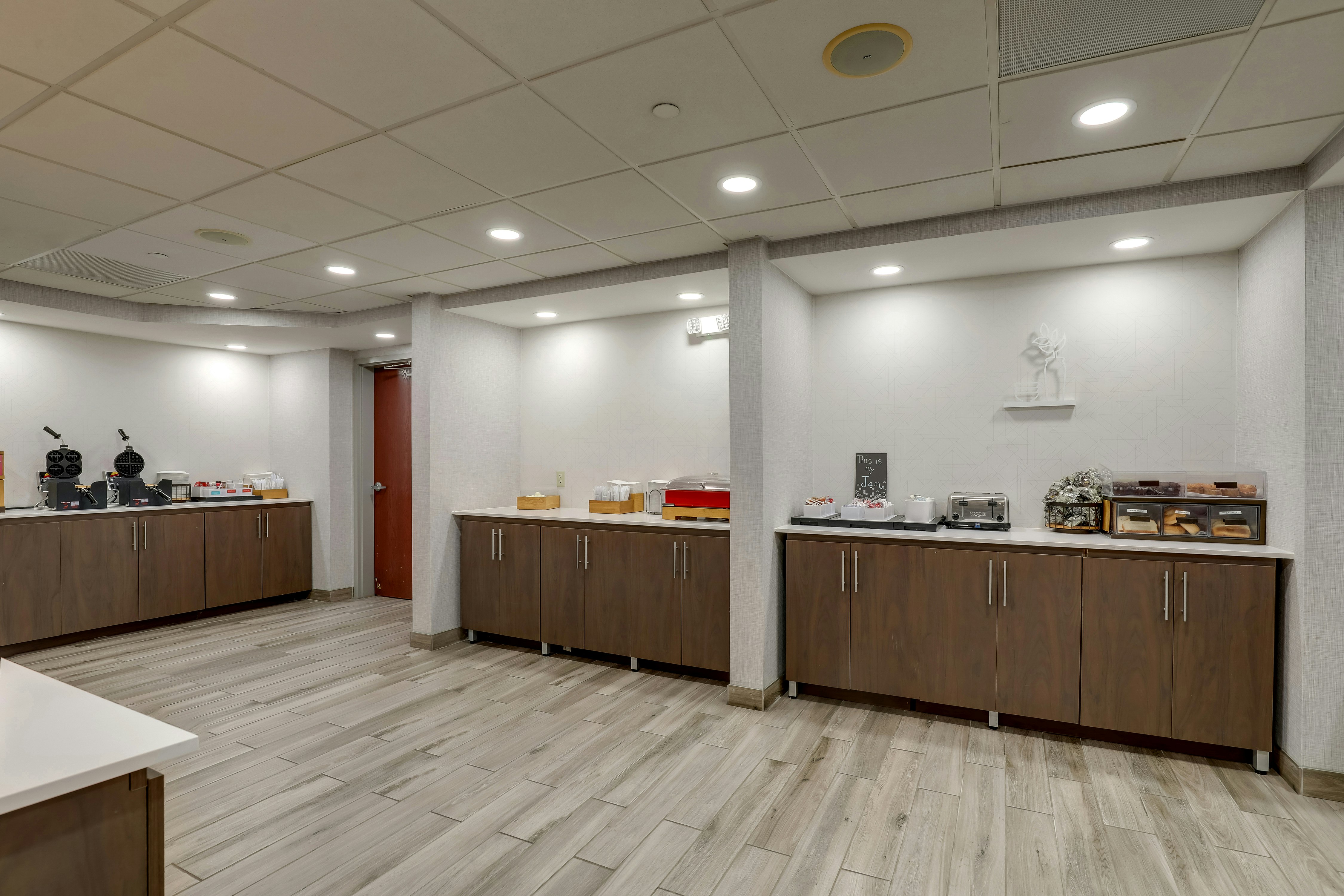 Hampton Inn & Suites St. Louis-Edwardsville 11/69