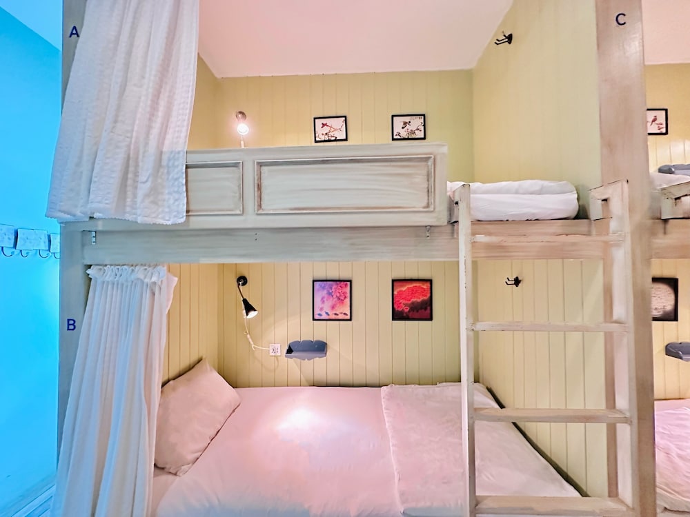 The Luna Hostel 7/50