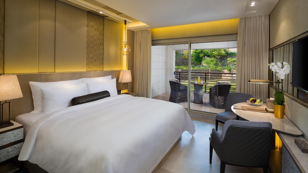Kempinski Summerland Hotel & Resort Beirut 17/65