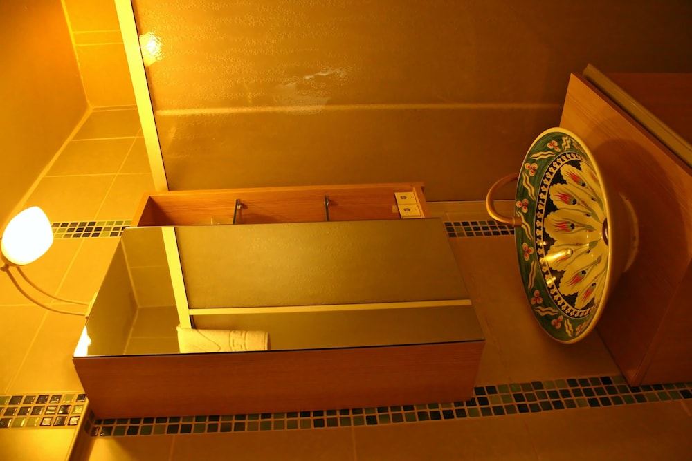 Divas Hotel 34/68