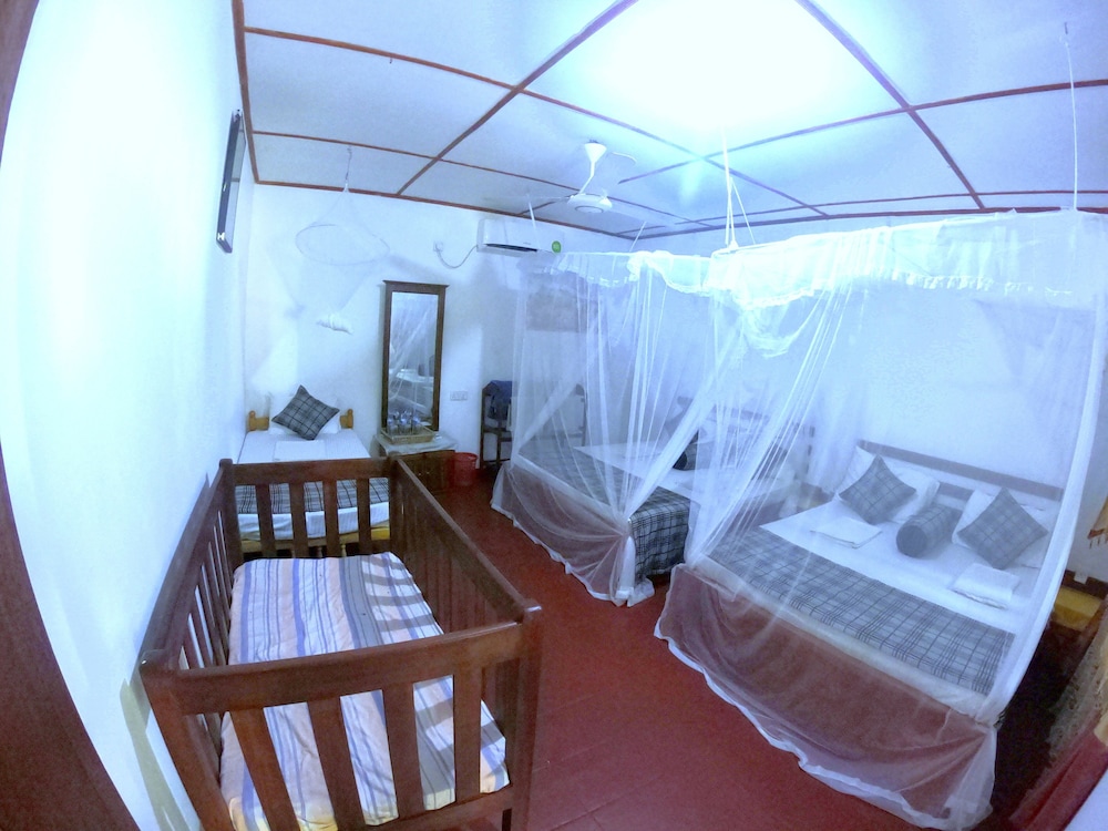 1 BEDROOM, FAMILY, GARDEN VIEW