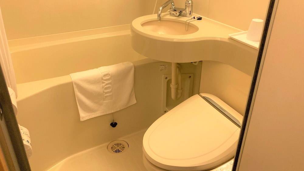 Toyoko Inn Hakata-Guchi Ekimae 54/62
