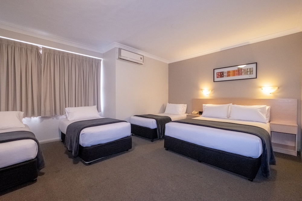 Maclin Lodge 13/36