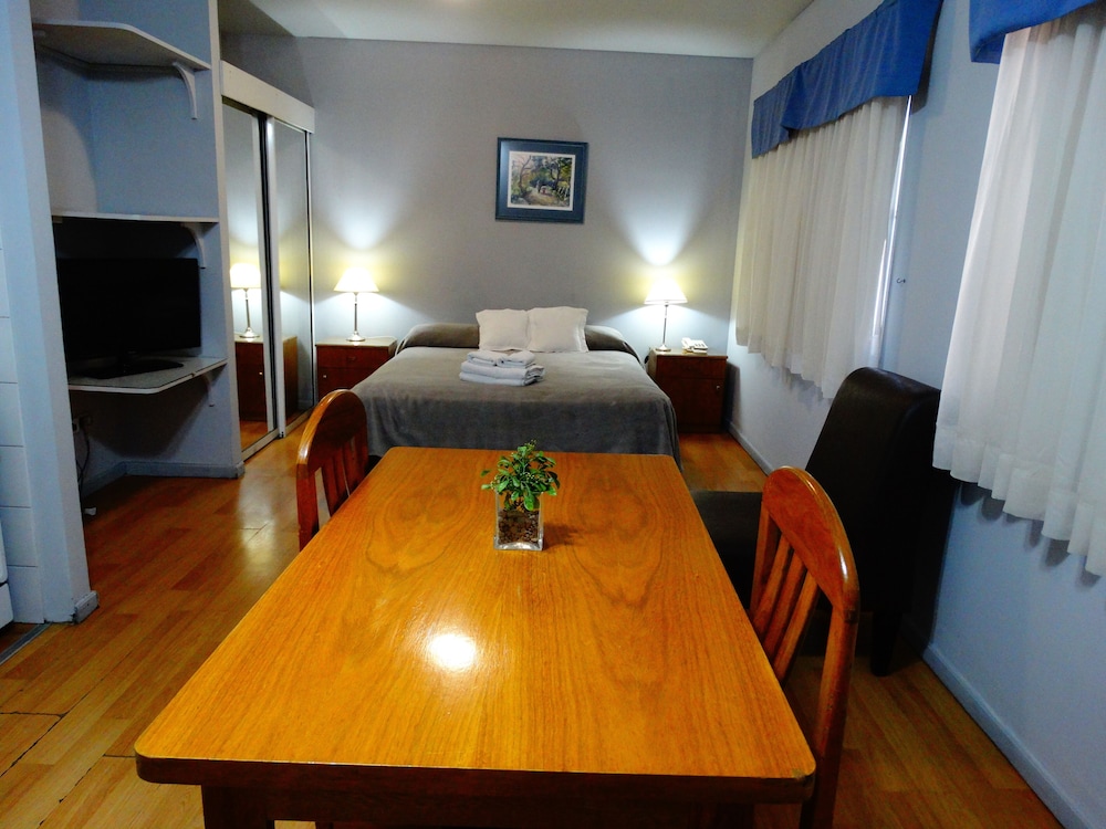 1 BEDROOM, CLASSIC, SINGLE